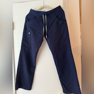 Figs Scrub Pants in Navy Small Petite